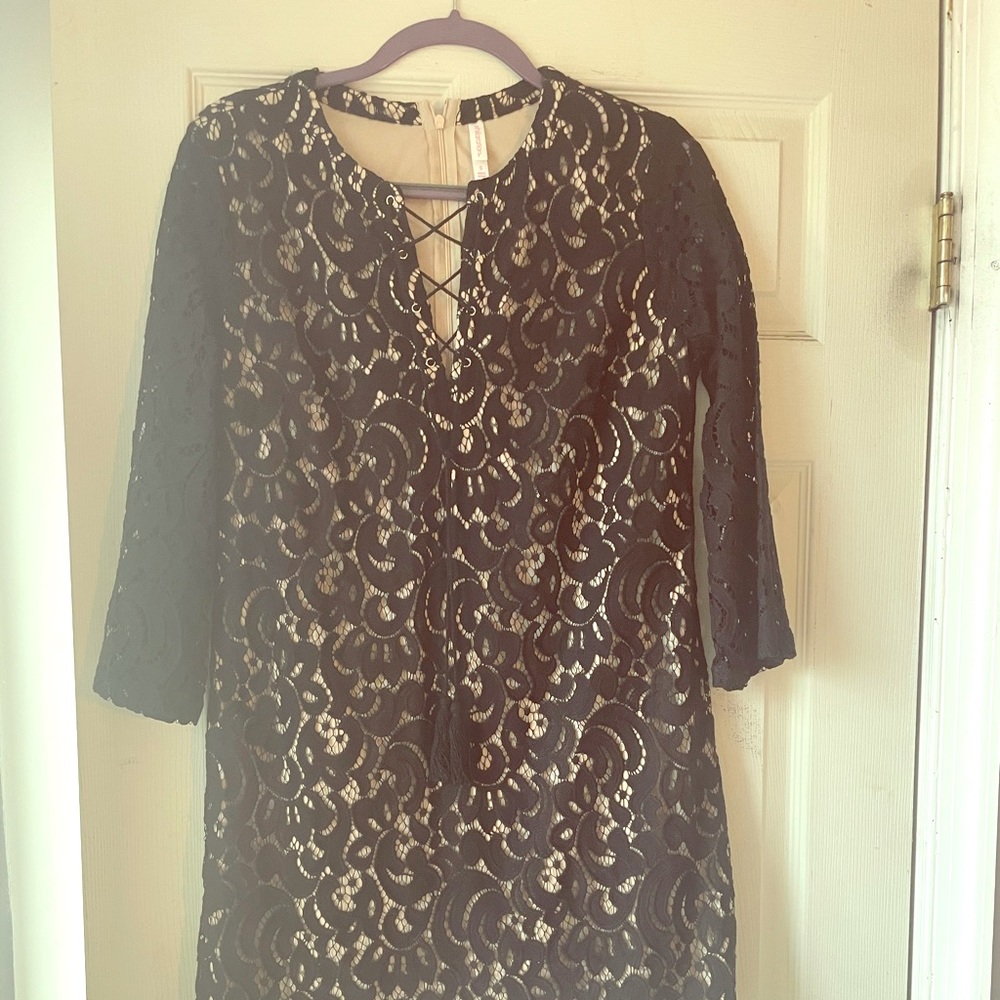 Xhilaration black and gold patterned dress